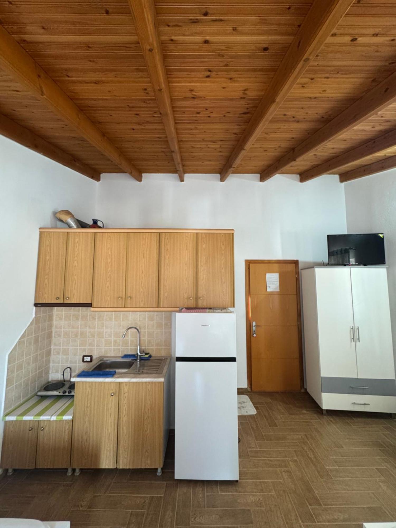 Caushi Apartments Ksamil Bagian luar foto